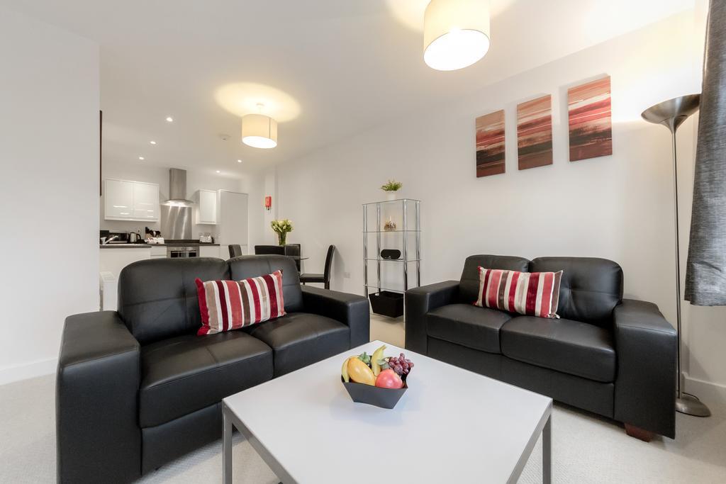 Roomspace Serviced Apartments - Nouvelle House Sutton  Exteriér fotografie